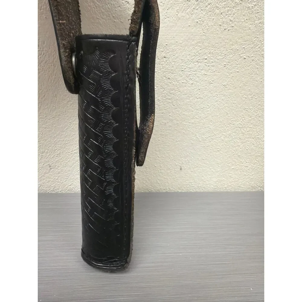 Stallion Leather Black Basketweave Flashlight Holder Duty Belt Loop Snap Closure